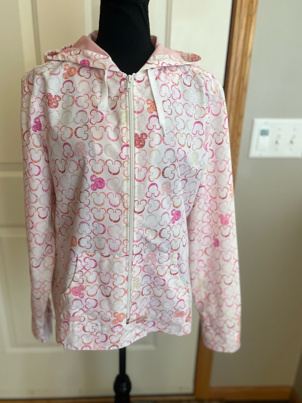 Women’s Walt Disney World pink white Mickey silhouette hooded zip jacket. Large